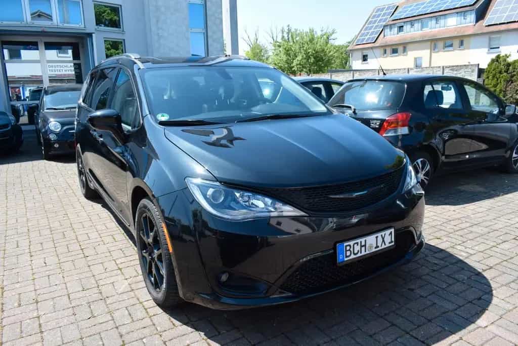 Chrysler Pacifica Touring L Plus *Panorama*Navi*DVD* 06/2019-photo-0