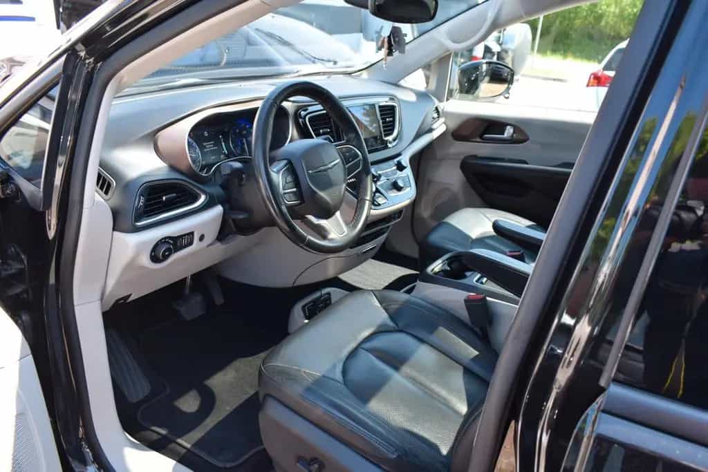 Chrysler Pacifica Touring L Plus *Panorama*Navi*DVD* 06/2019-photo-6