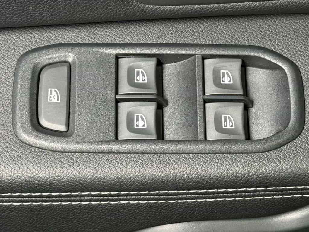 Dacia Duster II Prestige 4WD*360°*TOTWINKEL*BLUETOOTH 08/2018-photo-27