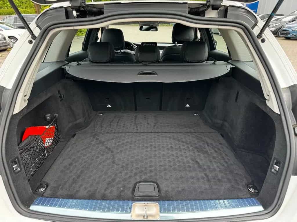 Mercedes-Benz C 180 C T-Modell CGI Garantie*Leder *360° *LED 02/2018-photo-16