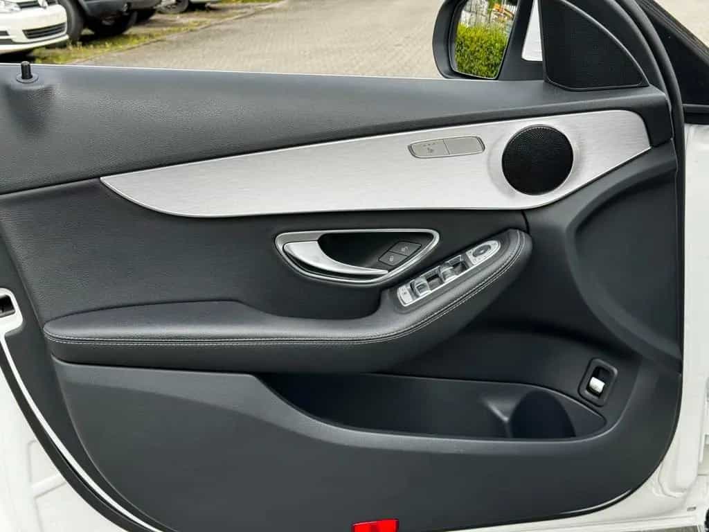 Mercedes-Benz C 180 C T-Modell CGI Garantie*Leder *360° *LED 02/2018-photo-37