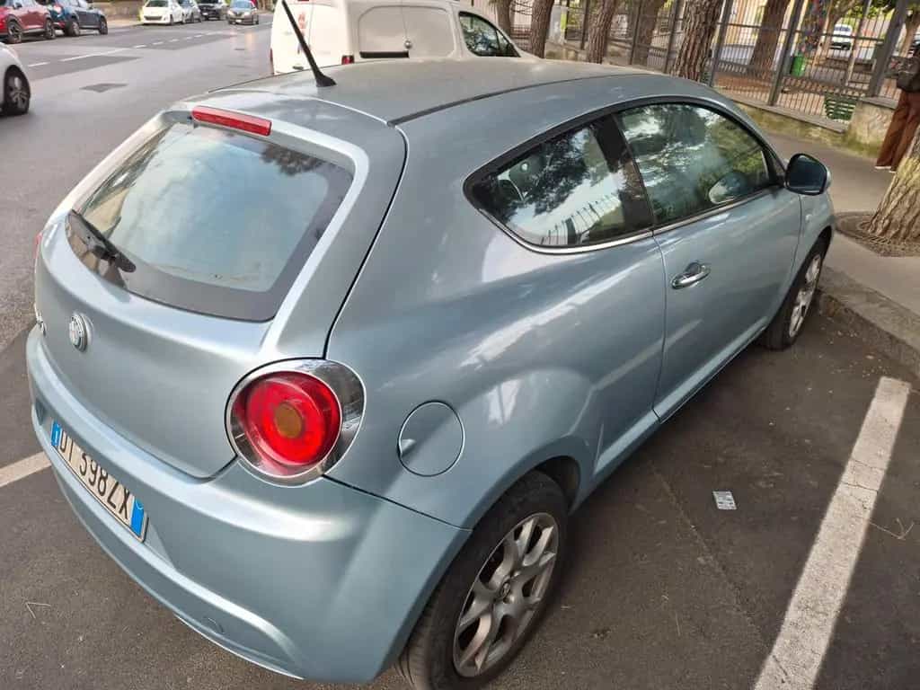 Alfa Romeo MiTo 1.6 JTDm 16V Distinctive 12/2008-photo-3