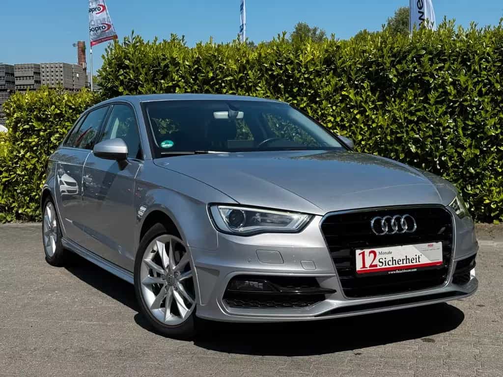 Audi A3 Sportback S line 1.Hand *nur 60000 Km* Navi 11/2015-photo-0