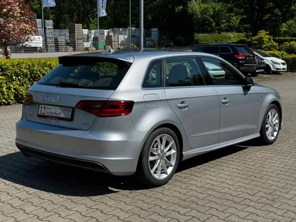 Audi A3 Sportback S line 1.Hand *nur 60000 Km* Navi 11/2015-photo-13