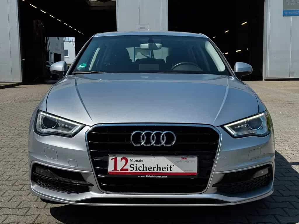 Audi A3 Sportback S line 1.Hand *nur 60000 Km* Navi 11/2015-photo-3