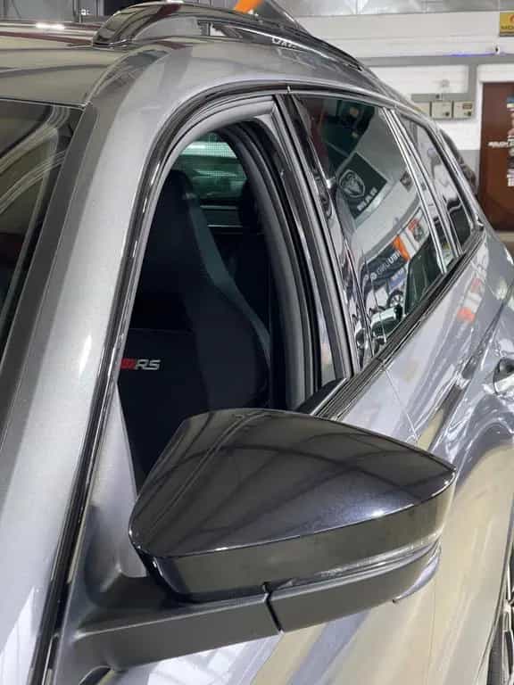 Skoda Kodiaq RS+4x4+CANTON SOUND+AHK+SHZ VORN/HINTEN+GARANTIE 10/2023-photo-21