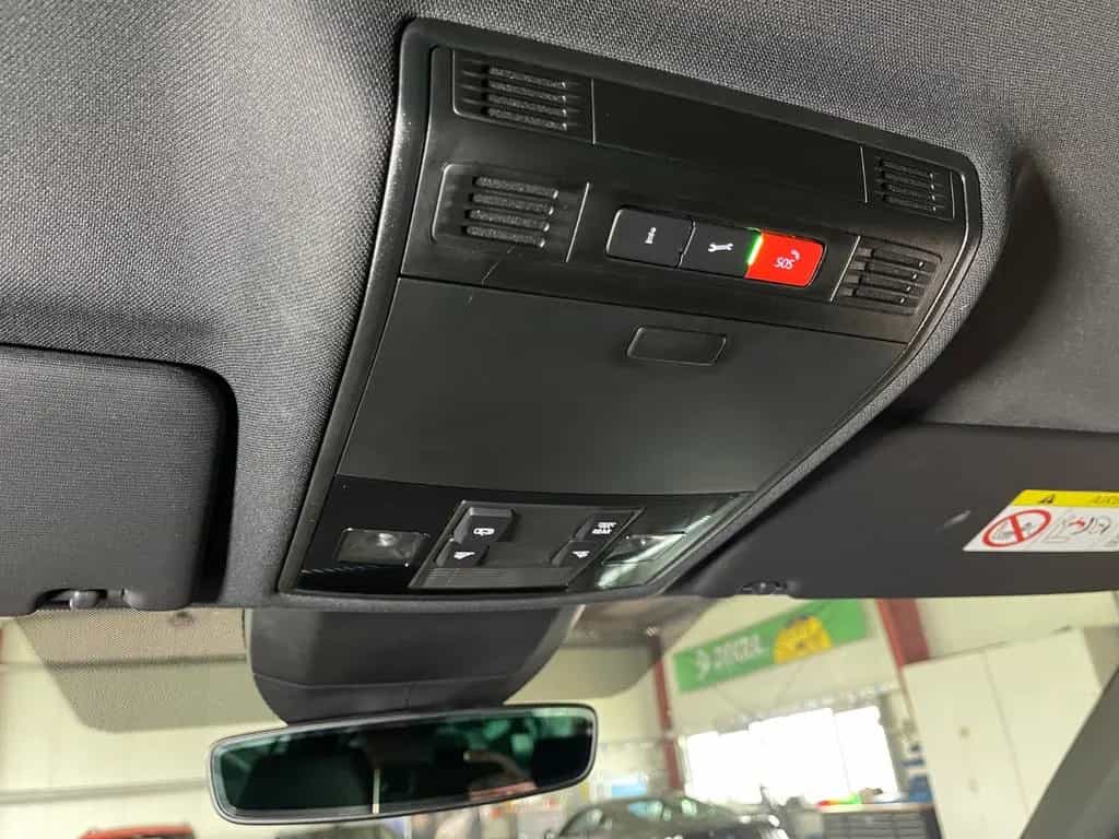 Skoda Kodiaq RS+4x4+CANTON SOUND+AHK+SHZ VORN/HINTEN+GARANTIE 10/2023-photo-37