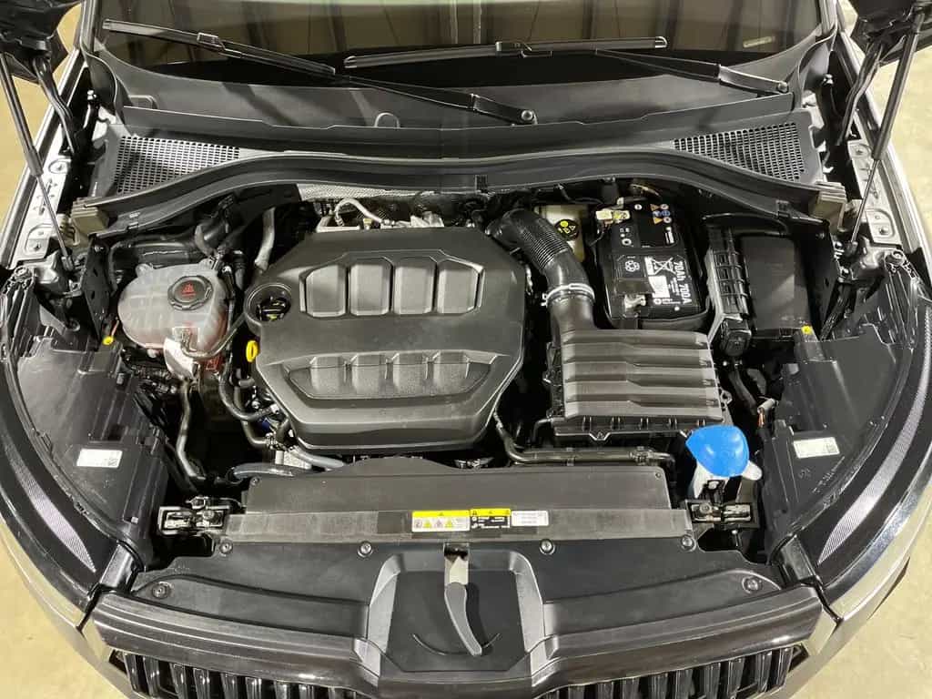 Skoda Kodiaq RS+4x4+CANTON SOUND+AHK+SHZ VORN/HINTEN+GARANTIE 10/2023-photo-45