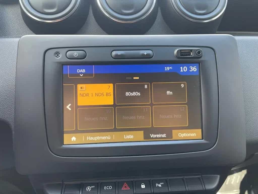 Dacia Duster Prestige SCe 115 2WD NAVI+PDC h.+RüKamera 05/2019-photo-37