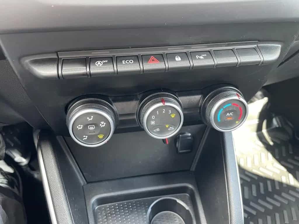 Dacia Duster Prestige SCe 115 2WD NAVI+PDC h.+RüKamera 05/2019-photo-42