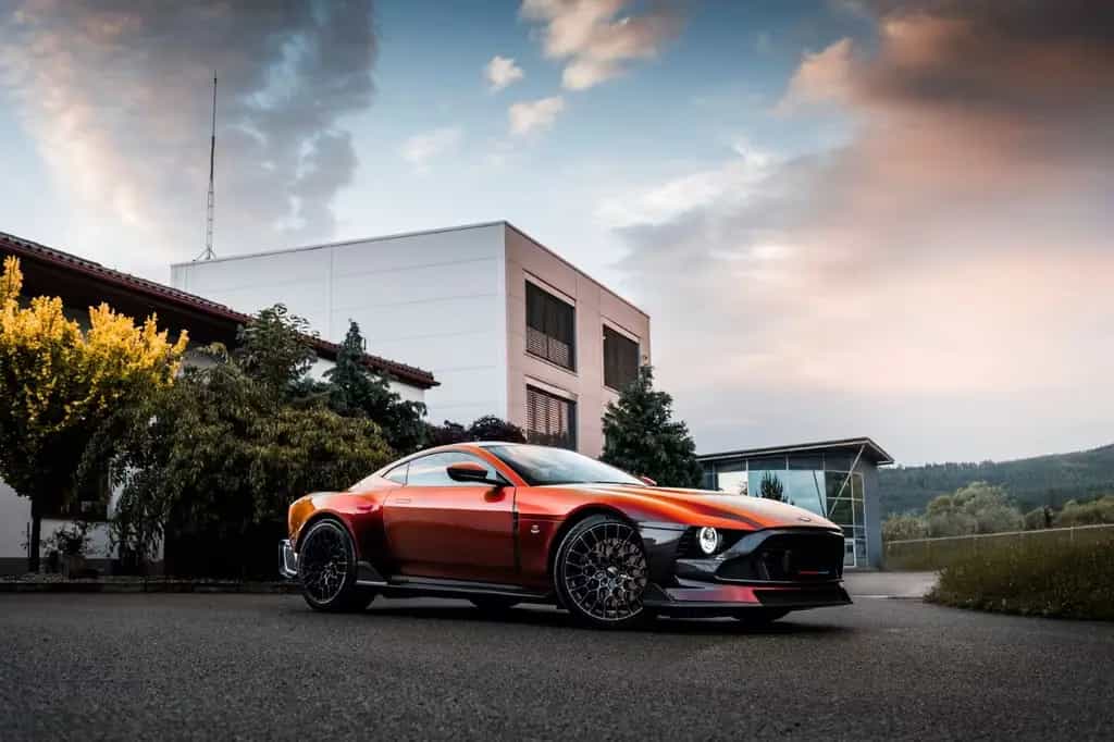 Aston Martin Other Valour 02/2024-photo-1