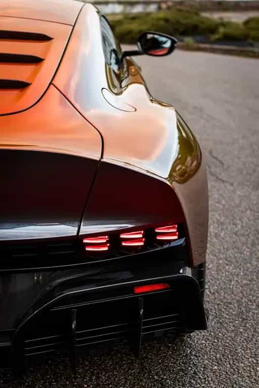 Aston Martin Other Valour 02/2024-photo-11