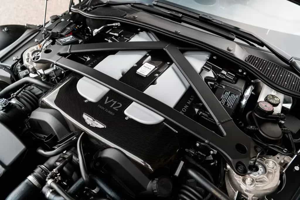 Aston Martin Other Valour 02/2024-photo-20