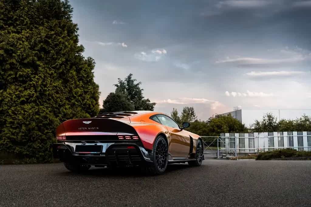 Aston Martin Other Valour 02/2024-photo-4