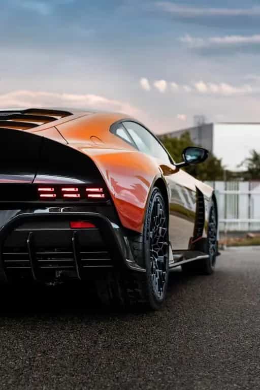 Aston Martin Other Valour 02/2024-photo-6