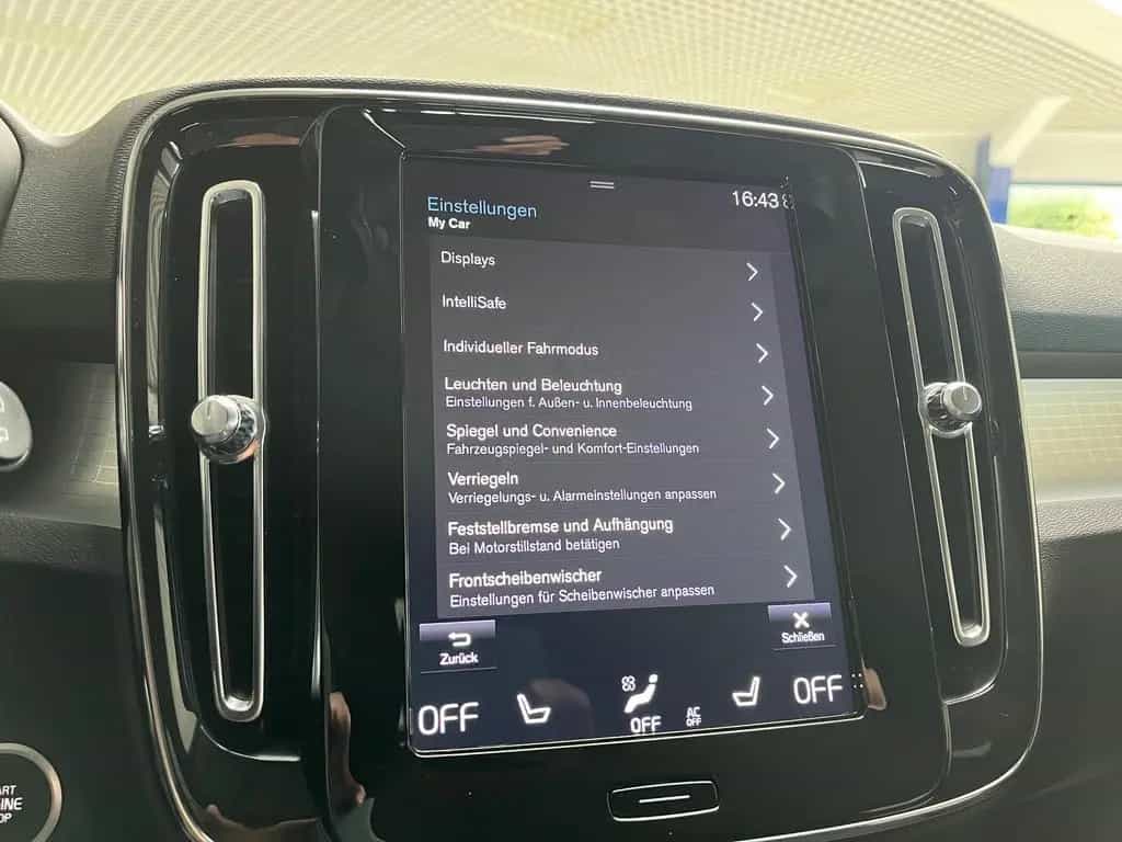Volvo XC40 T4 Momentum,Voll-LED,AHK,RKF,Navi, 03/2020-photo-17