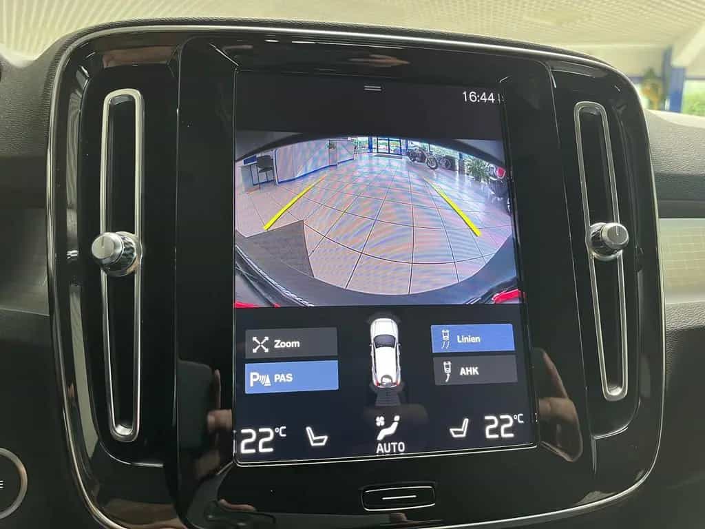 Volvo XC40 T4 Momentum,Voll-LED,AHK,RKF,Navi, 03/2020-photo-18