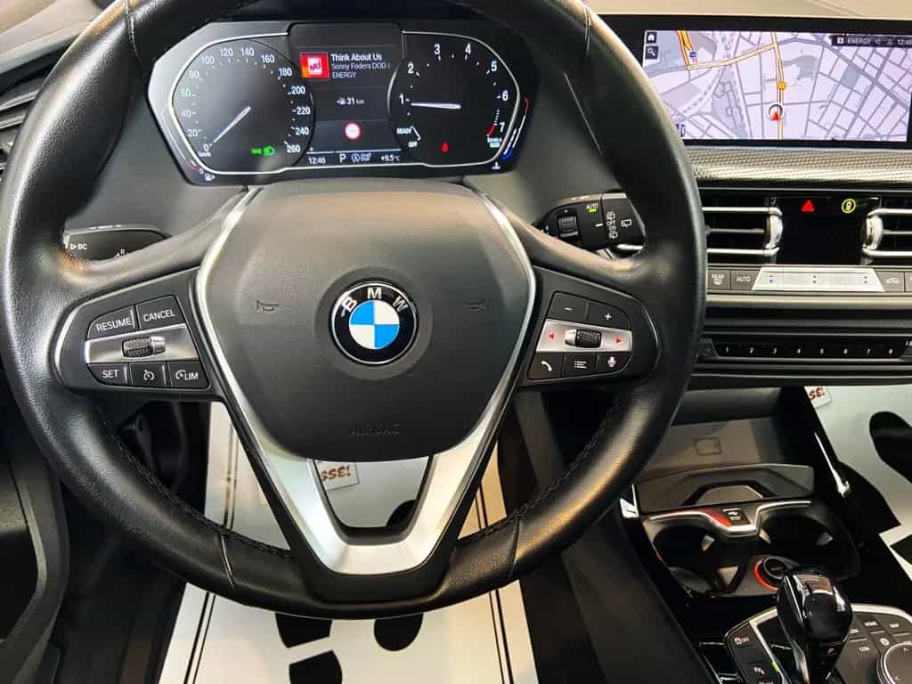 BMW 118 i Sport Line Automatik Sonderedition Pano AHK 11/2020-photo-14