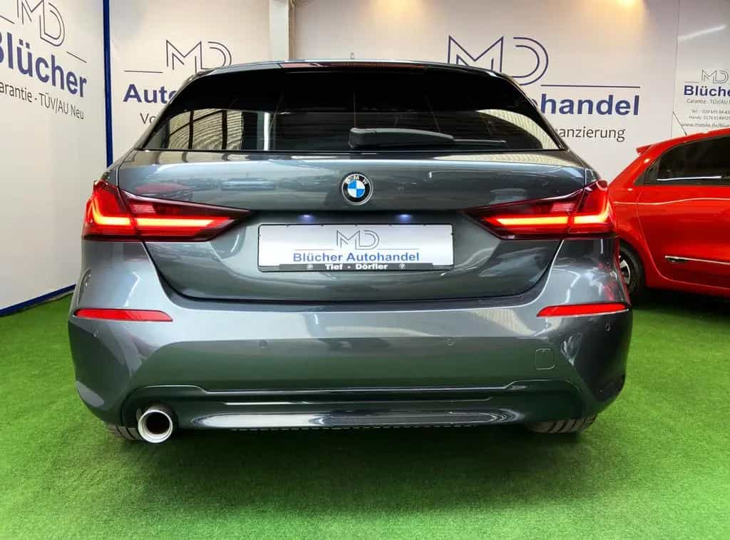 BMW 118 i Sport Line Automatik Sonderedition Pano AHK 11/2020-photo-7