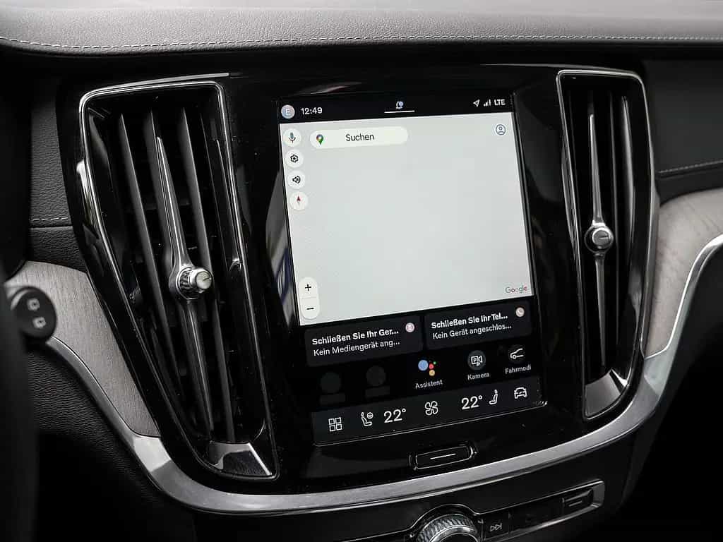 Volvo V60 Cross Country B5 AWD Ultimate 05/2024-photo-11