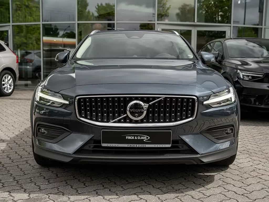Volvo V60 Cross Country B5 AWD Ultimate 05/2024-photo-5