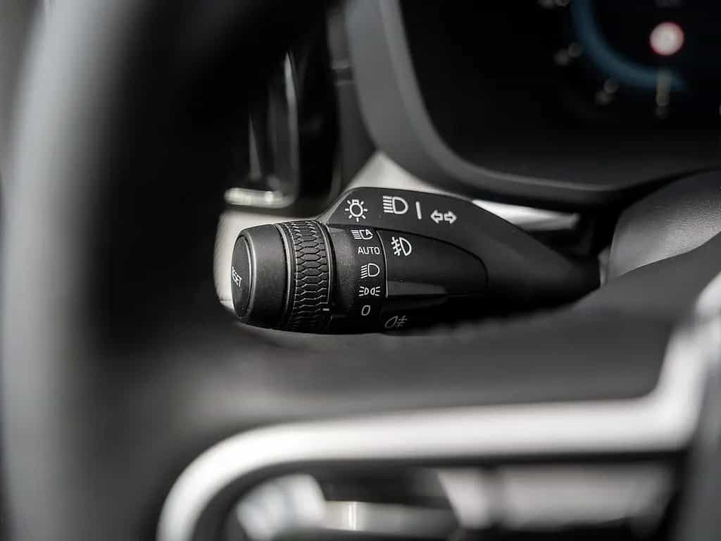 Volvo XC60 B5 AWD Ultra Dark 07/2025-photo-22