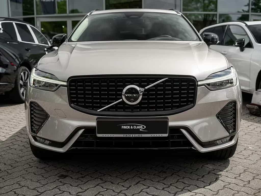 Volvo XC60 B5 AWD Ultra Dark 07/2025-photo-5