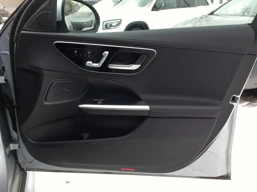 Mercedes-Benz C-Class d T AMG/Pano/Distr/360/HUD/AHK/Mem/Sitzkli 11/2021-photo-17