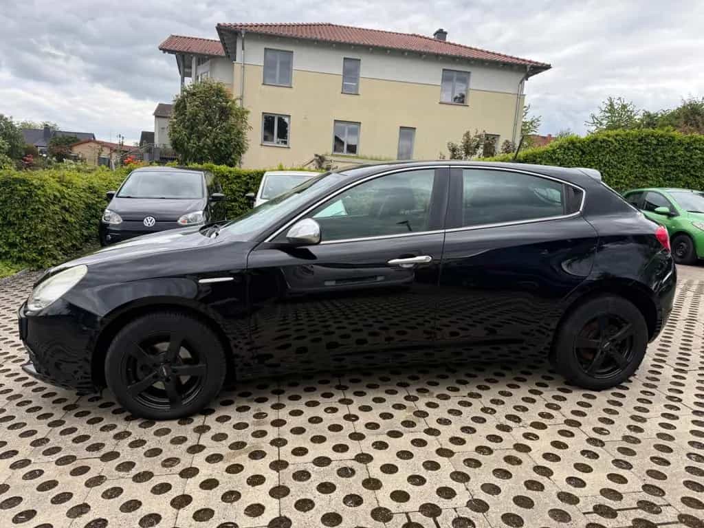 Alfa Romeo Giulietta Super 05/2011-photo-3