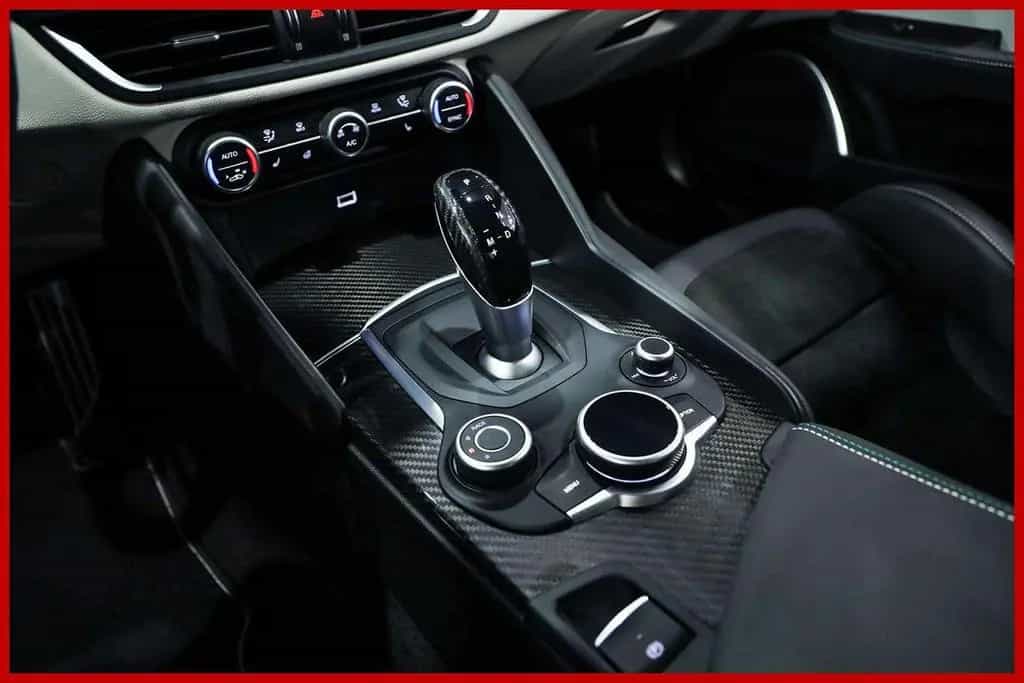 Alfa Romeo Giulia **2.9|V6|Bi-Turbo|AT8|Quadrifoglio|CARBOC 10/2021-photo-12