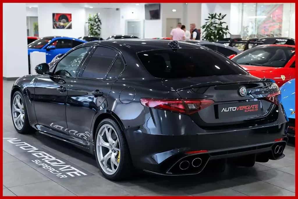 Alfa Romeo Giulia **2.9|V6|Bi-Turbo|AT8|Quadrifoglio|CARBOC 10/2021-photo-4