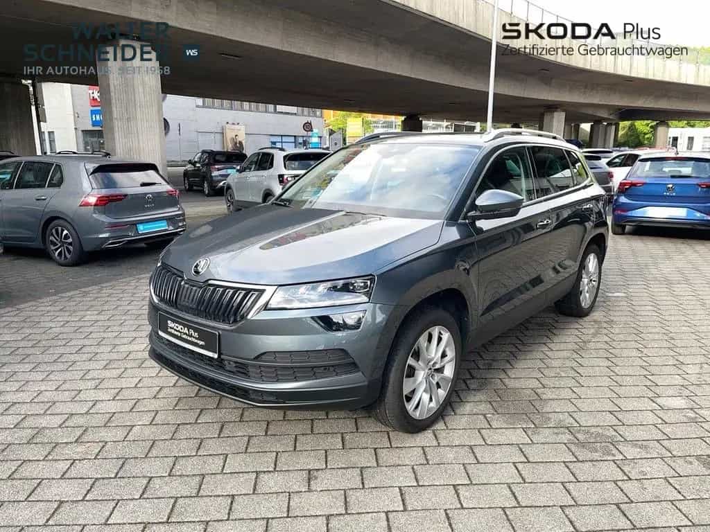 Skoda Karoq 1.5 TSI DSG 4x4 Style Navi AHK Pano 03/2019-photo-1