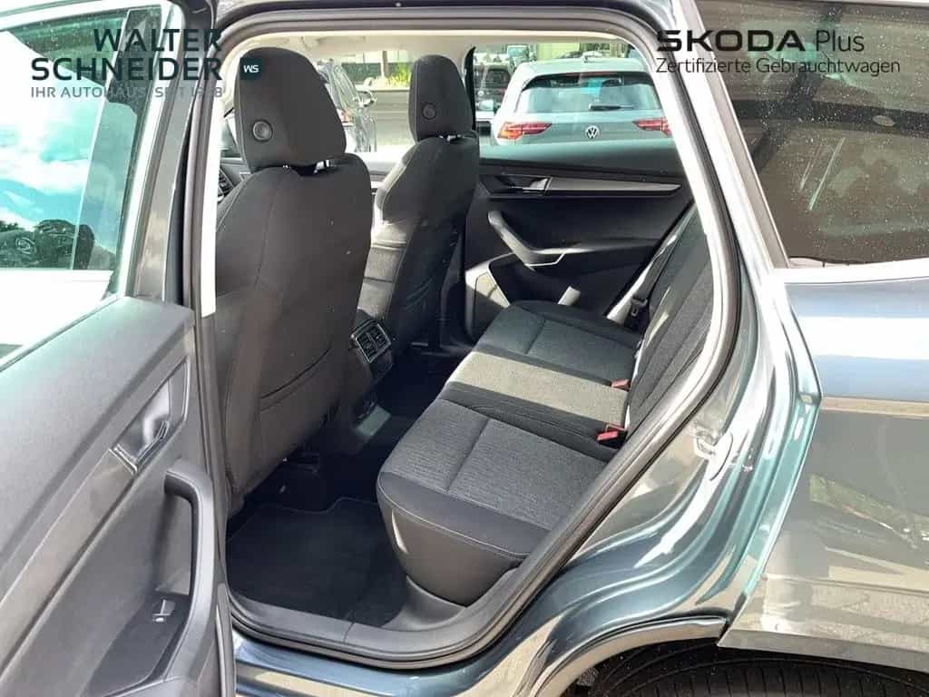 Skoda Karoq 1.5 TSI DSG 4x4 Style Navi AHK Pano 03/2019-photo-12