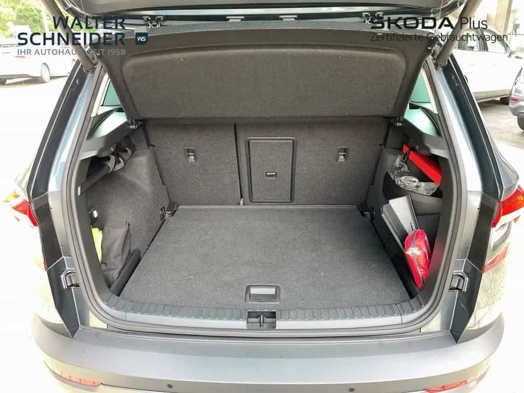 Skoda Karoq 1.5 TSI DSG 4x4 Style Navi AHK Pano 03/2019-photo-13