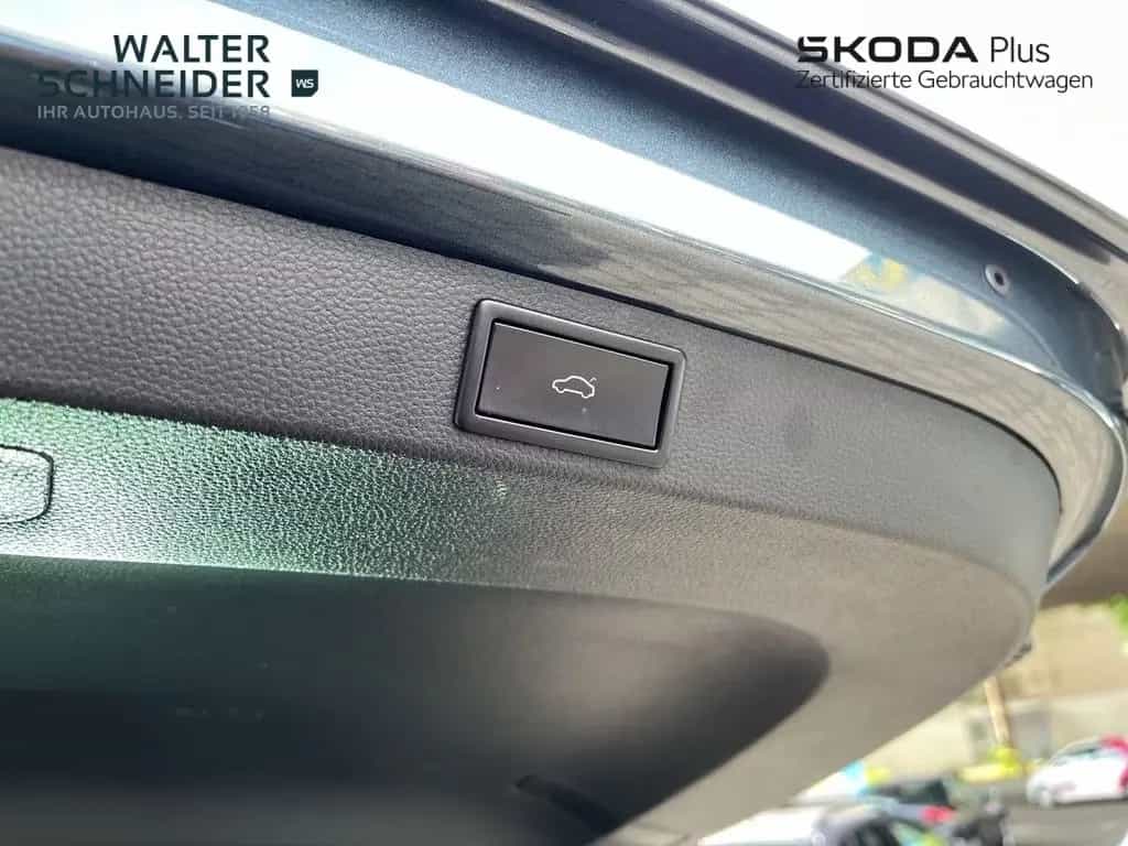 Skoda Karoq 1.5 TSI DSG 4x4 Style Navi AHK Pano 03/2019-photo-15