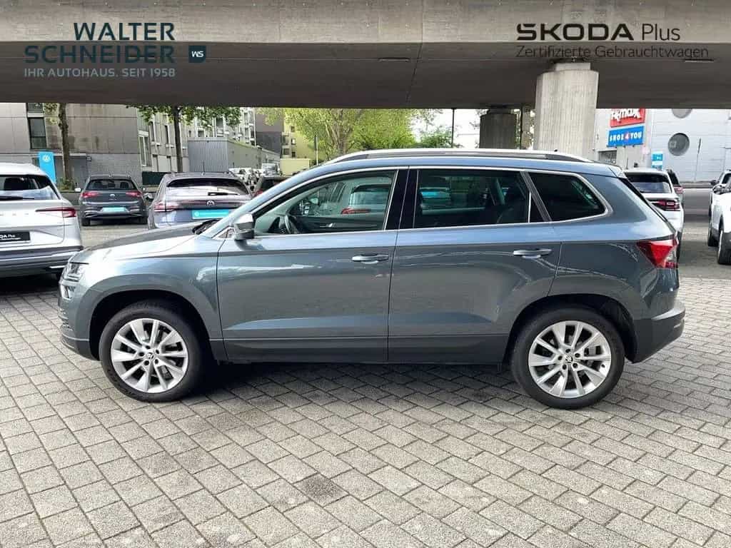 Skoda Karoq 1.5 TSI DSG 4x4 Style Navi AHK Pano 03/2019-photo-2