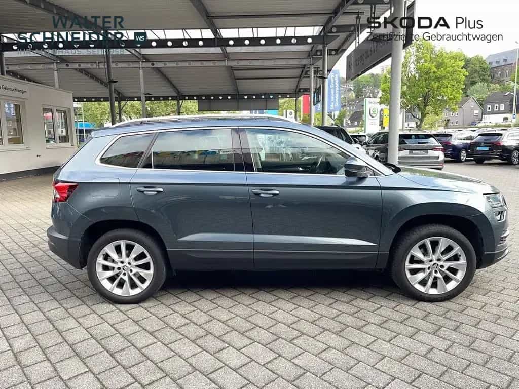 Skoda Karoq 1.5 TSI DSG 4x4 Style Navi AHK Pano 03/2019-photo-6