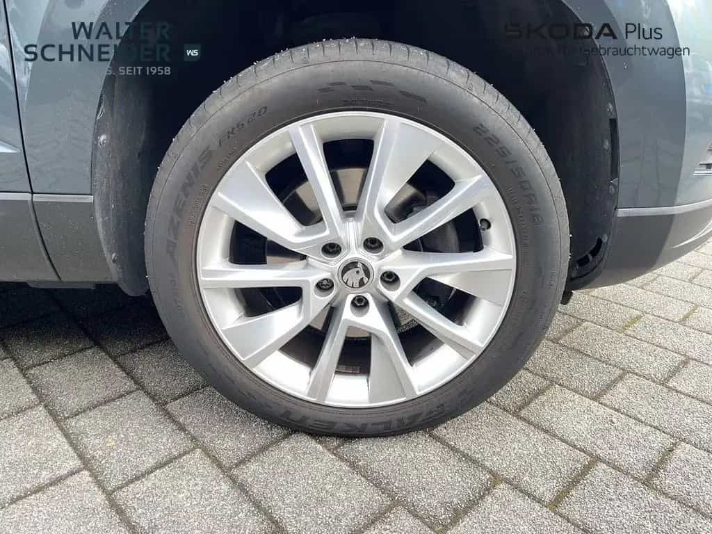 Skoda Karoq 1.5 TSI DSG 4x4 Style Navi AHK Pano 03/2019-photo-7