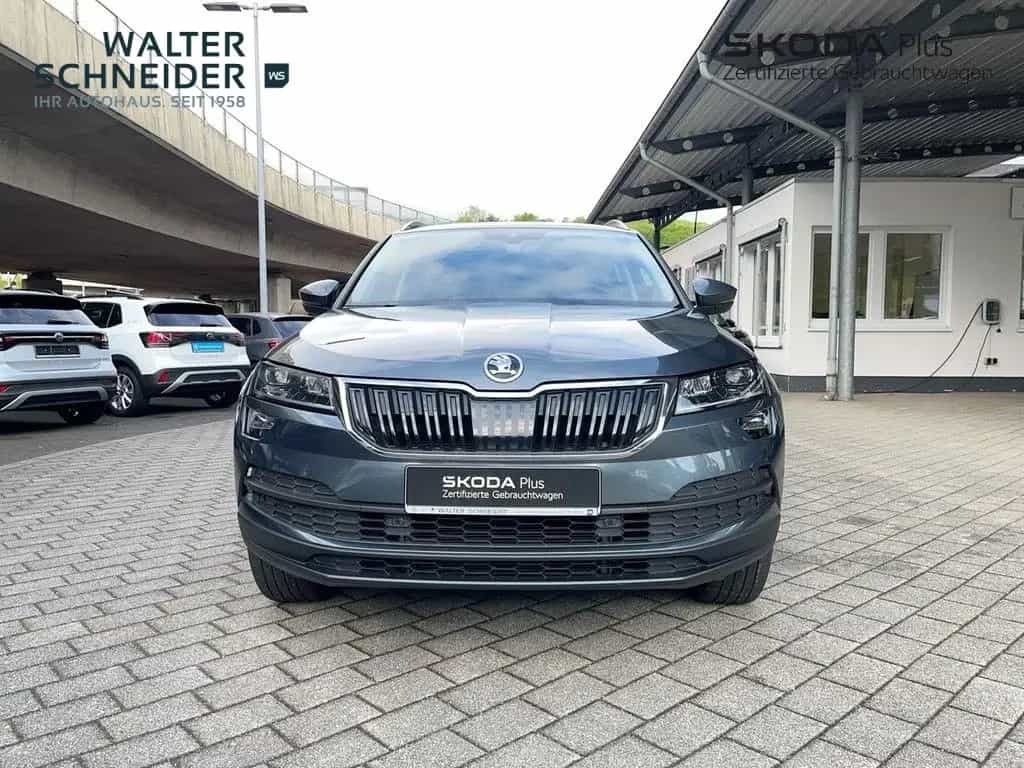 Skoda Karoq 1.5 TSI DSG 4x4 Style Navi AHK Pano 03/2019-photo-8