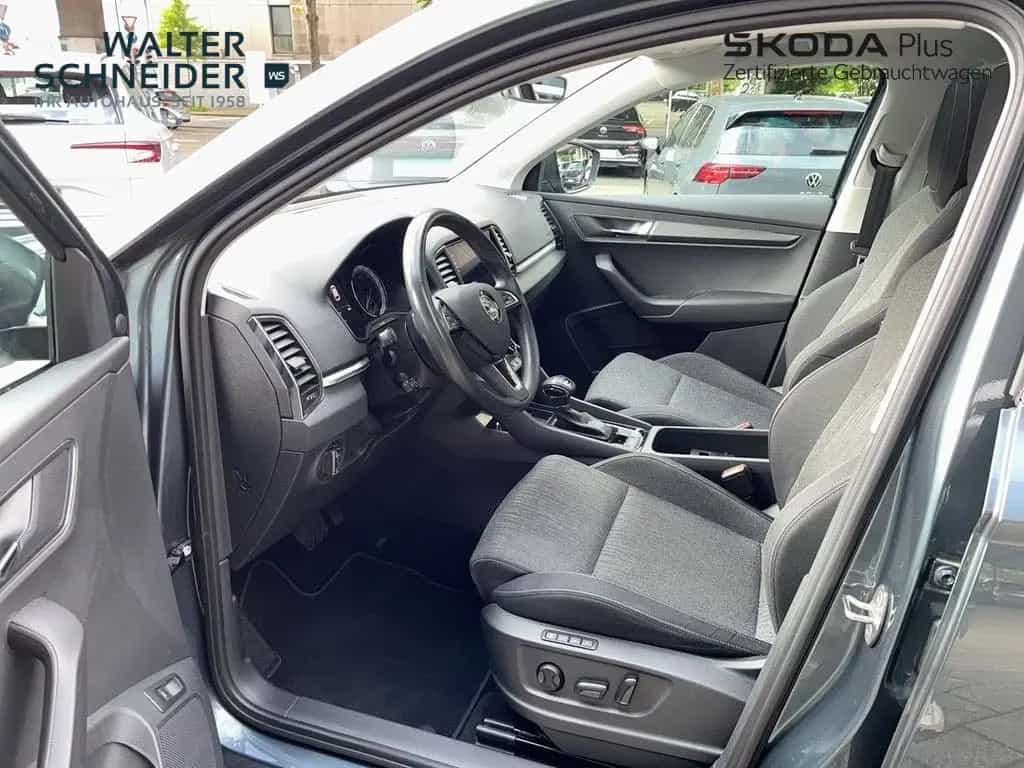 Skoda Karoq 1.5 TSI DSG 4x4 Style Navi AHK Pano 03/2019-photo-9