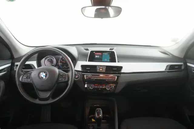 BMW X1 X1 sDrive18d Advantage 04/2019-photo-3