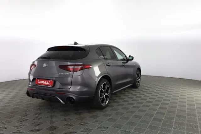 Alfa Romeo Stelvio ALFA ROMEO Stelvio Stelvio 2.2 Turbodiesel 210 C 03/2023-photo-3