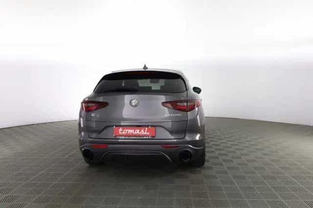 Alfa Romeo Stelvio ALFA ROMEO Stelvio Stelvio 2.2 Turbodiesel 210 C 03/2023-photo-4