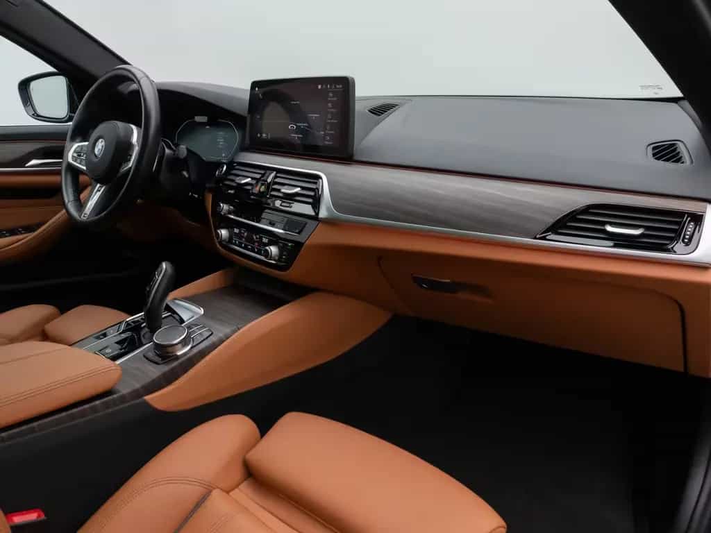 BMW 5 Series d M Sport Panorama 360°Laser HUD HiFi SoftCL 03/2023-photo-11