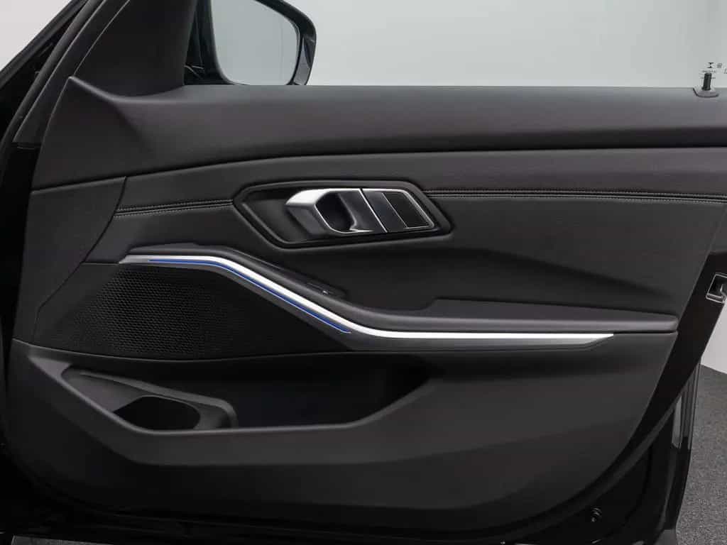 BMW 3 Series d  Sport Line Panorama HUD DAB Lordos LED PDC 12/2020-photo-32