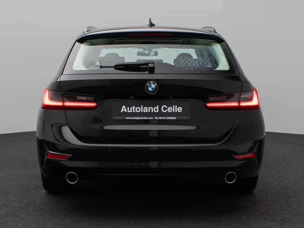 BMW 3 Series d  Sport Line Panorama HUD DAB Lordos LED PDC 12/2020-photo-7
