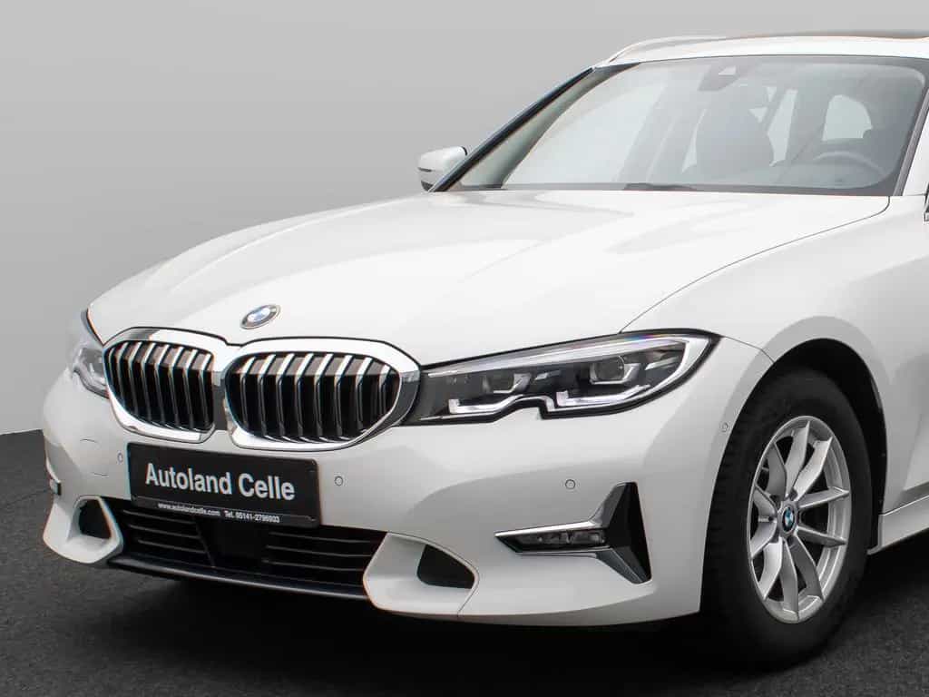 BMW 3 Series d  Luxury Line Panorama Kamera DAB AHK Alarm 08/2021-photo-14