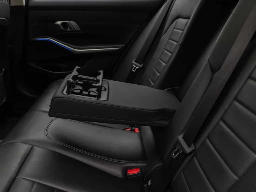 BMW 3 Series d  Luxury Line Panorama Kamera DAB AHK Alarm 08/2021-photo-27