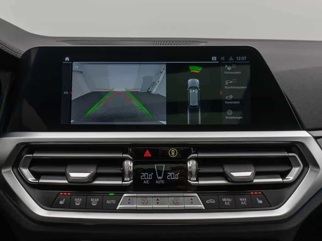 BMW 3 Series d  Luxury Line Panorama Kamera DAB AHK Alarm 08/2021-photo-43