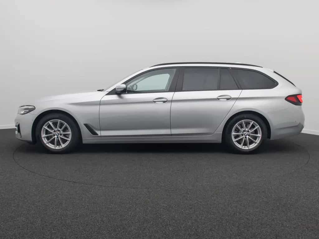 BMW 5 Series d Kamera DAB 4xKlima Alarm GeschwindigReg 10/2020-photo-10